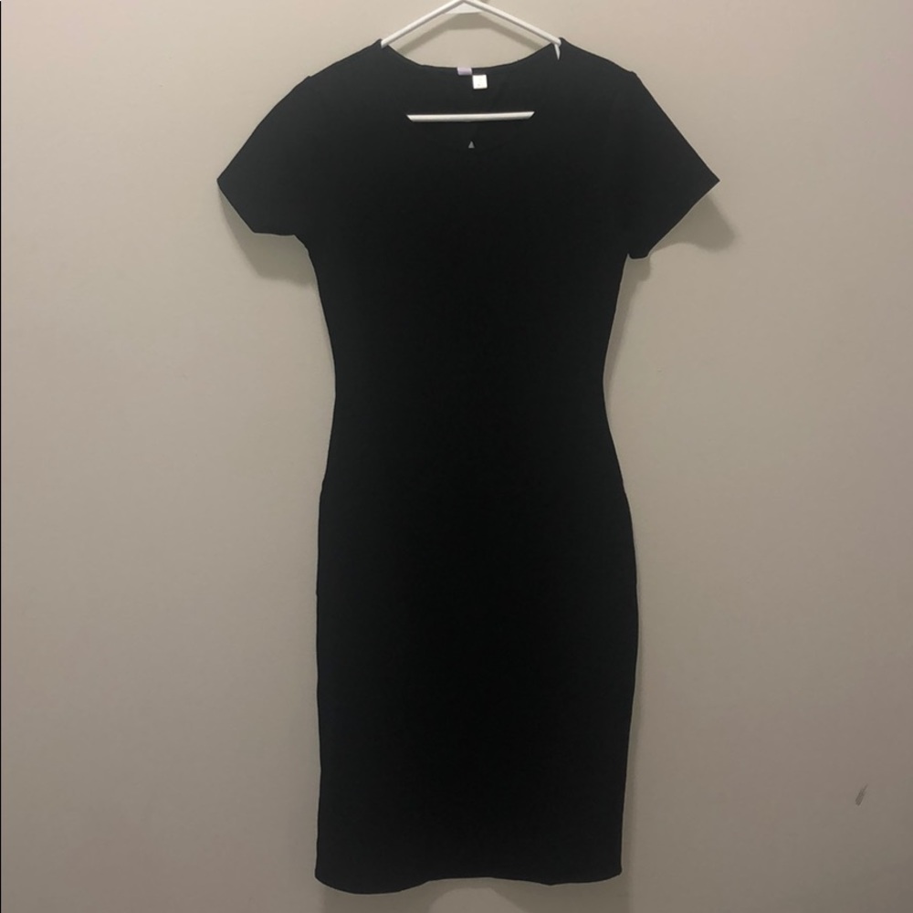🔹3/$15 NWT black bonycon dress with cutout back
